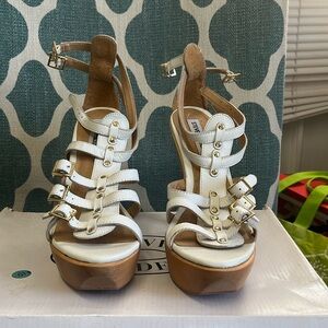 Steve Madden “Togga” platform heels size 8 1/2